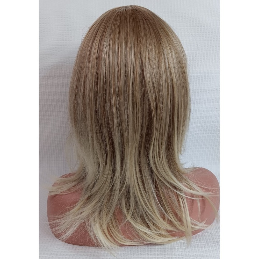 Women's breathable Traditional Cap synthetic thick layered blonde hair wig 6 - Picture 4 of 8